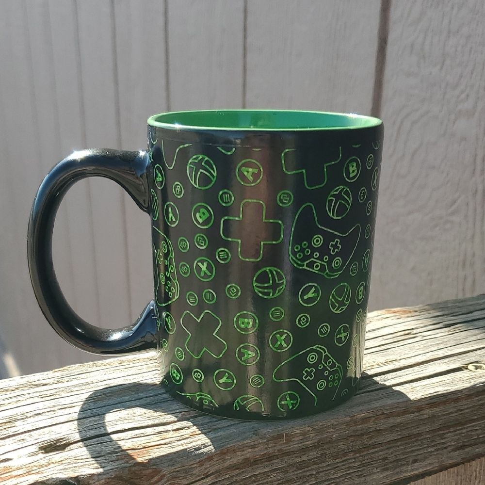Paladone Black & Green Gaming Mug – 2019 – Gamer Coffee Cup